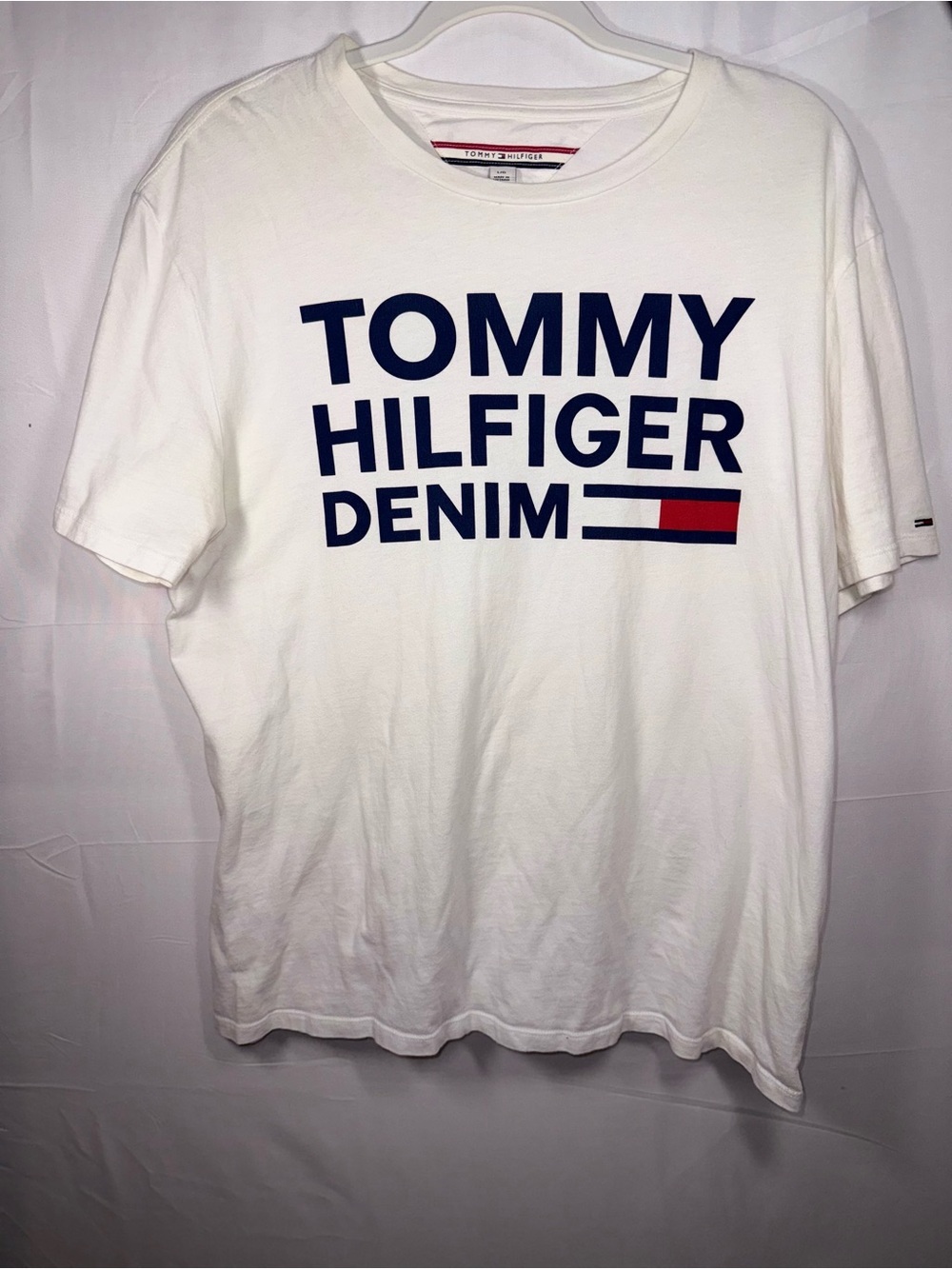 Tommy Hilfiger Y2K White Crewneck Logo Tee with Navy and Red Accents Size Large